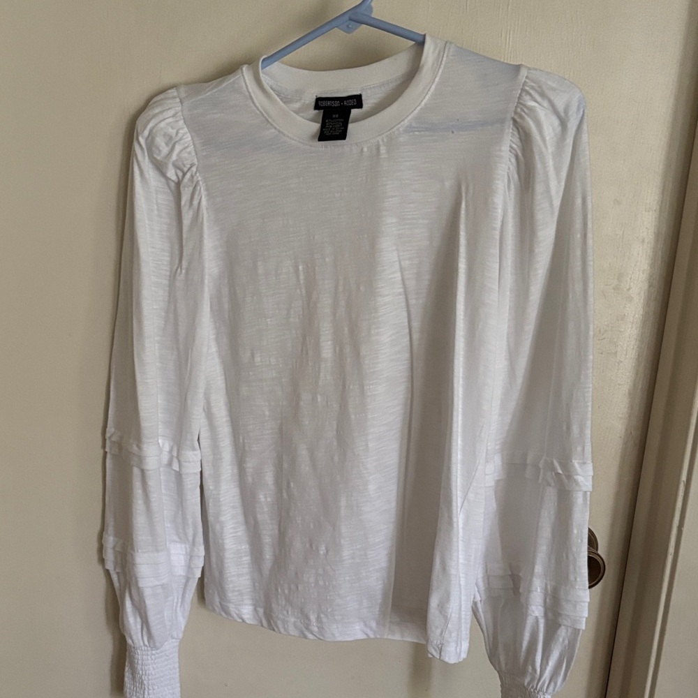 Chic White Blouse with Textured Design